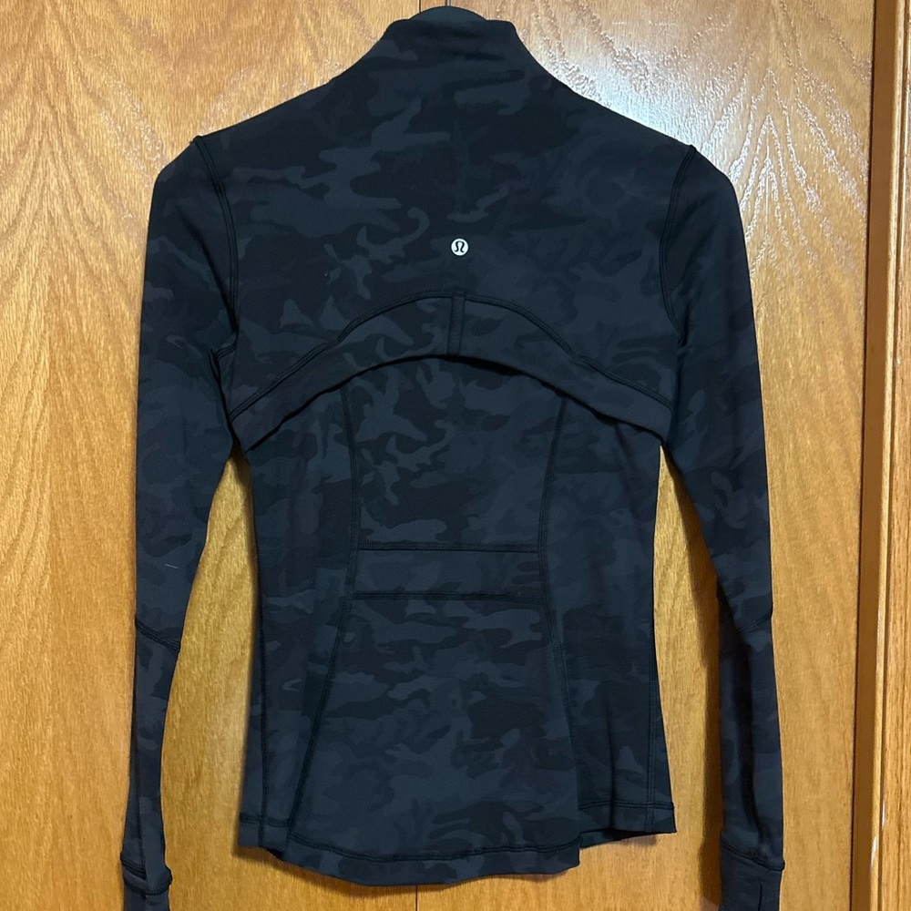 Lululemon Define Jacket - Picture 2 of 3